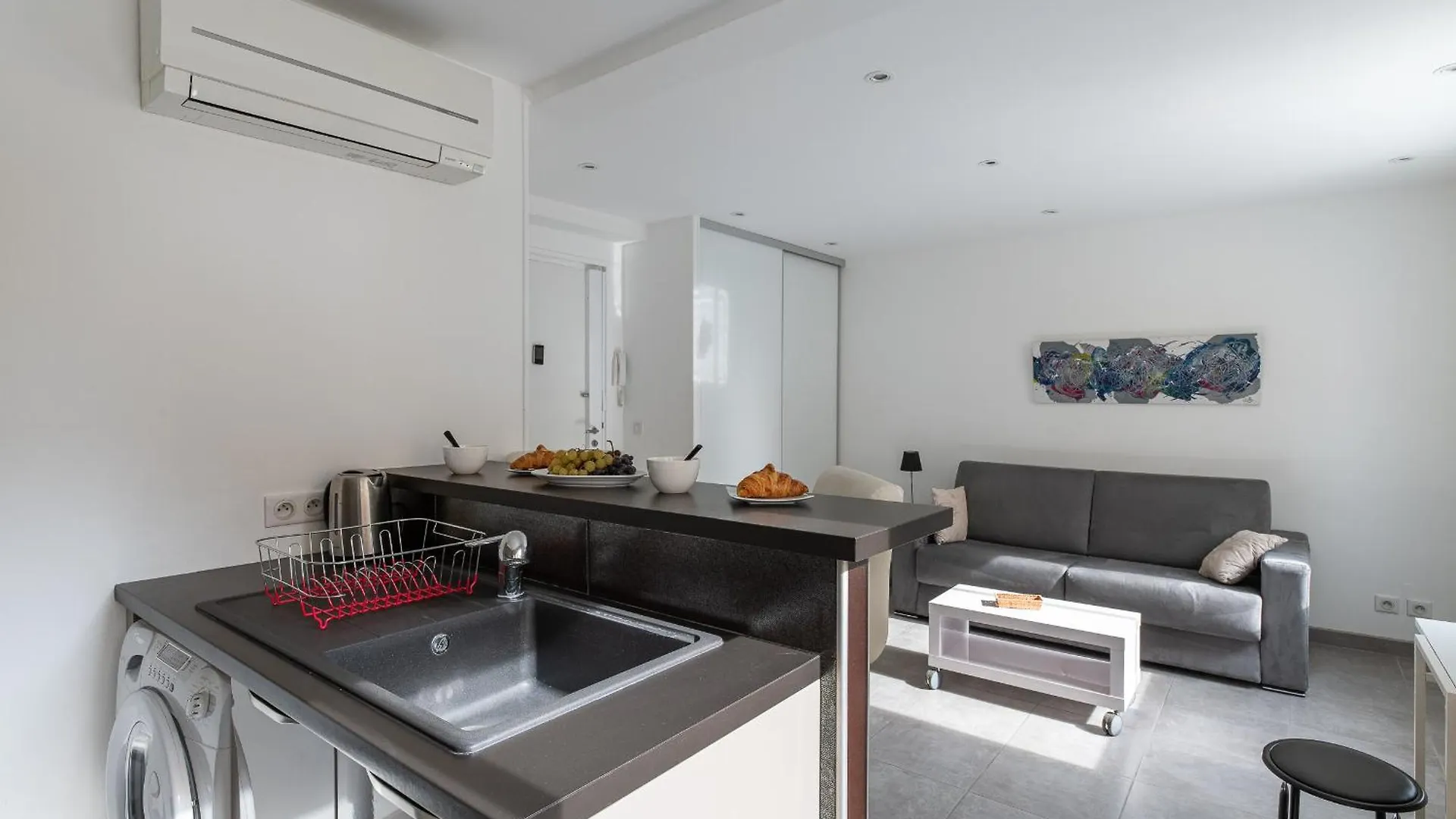 Апартаменты Superbe Studio-Centre-Ville-Plages Et Palais Канны